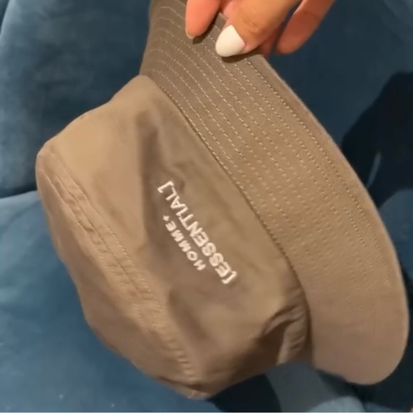 HOMME + ESSENTIAL Bucket Hat - Picture 4 of 5